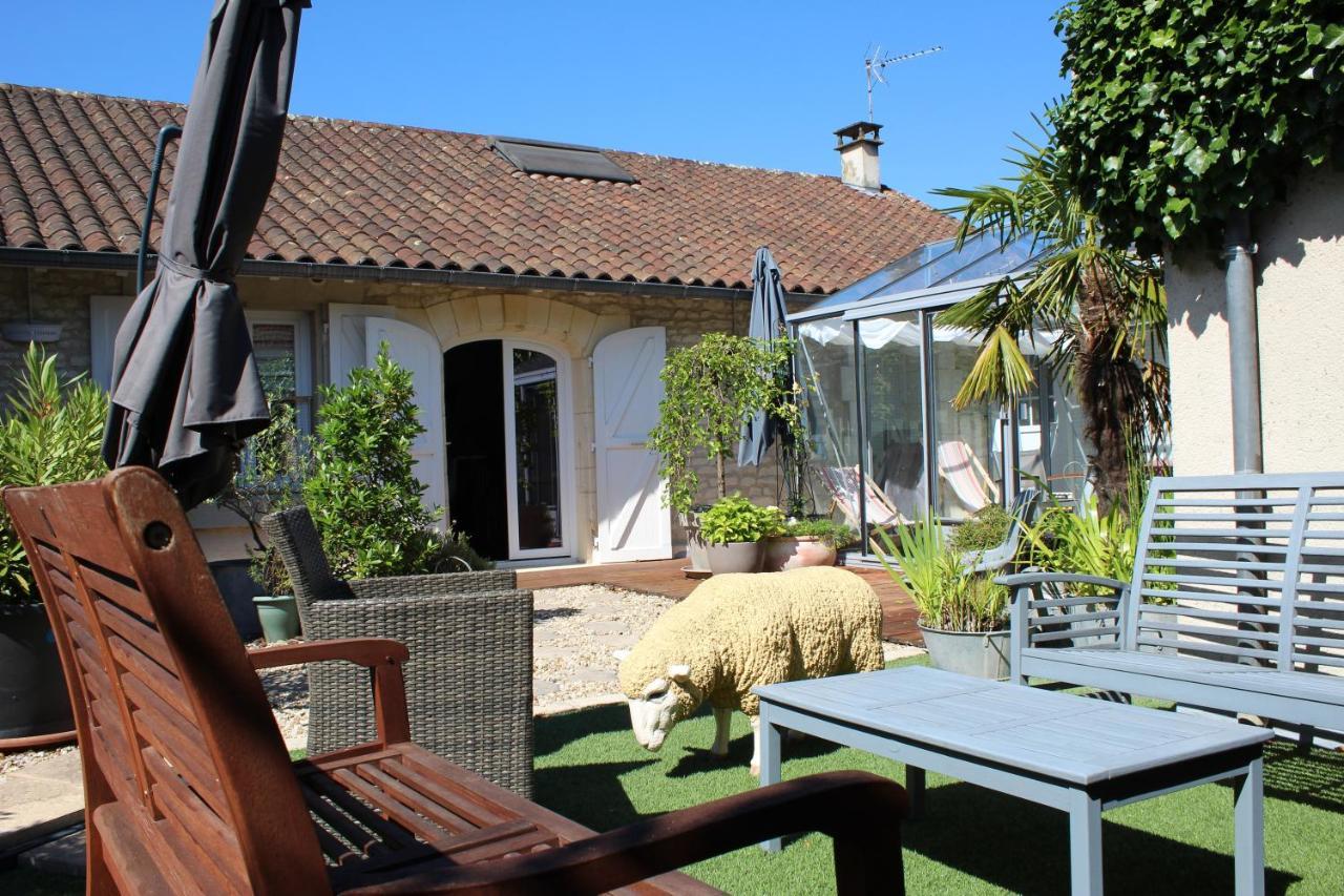 Suite En Terrasse A Cognac Exterior foto